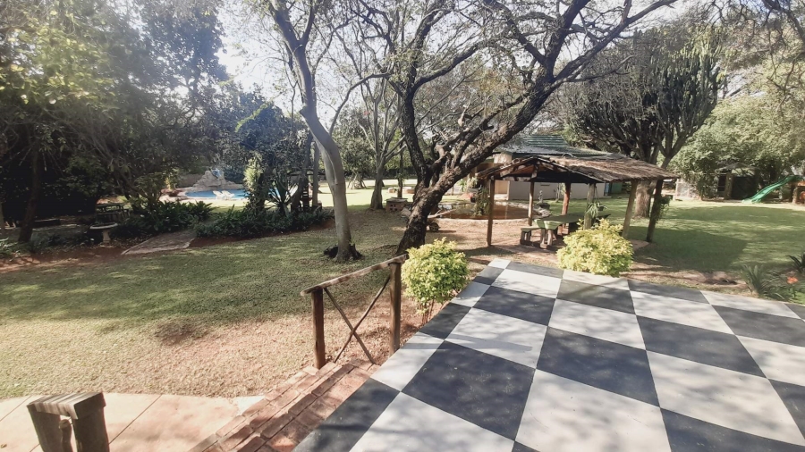 Commercial Property for Sale in Hartbeespoort Rural North West